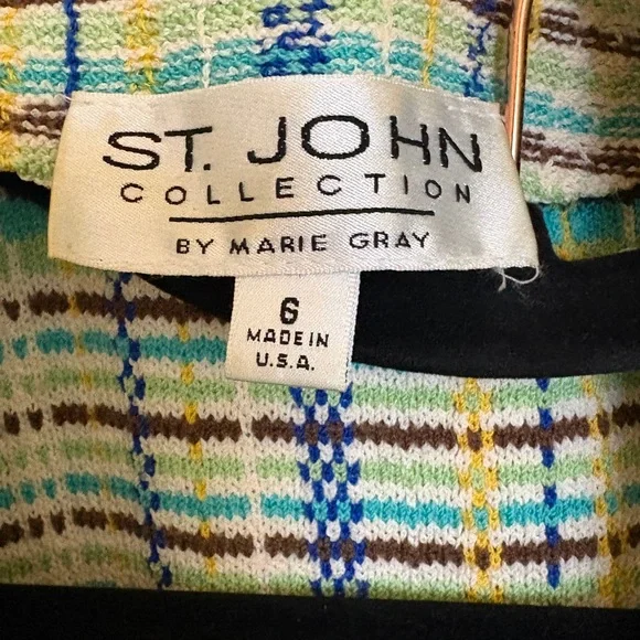 St. John Collection Multicolor Plaid Tweed Blazer - Picture 6 of 6